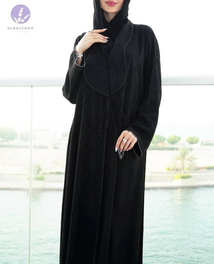 Enchanting abaya.